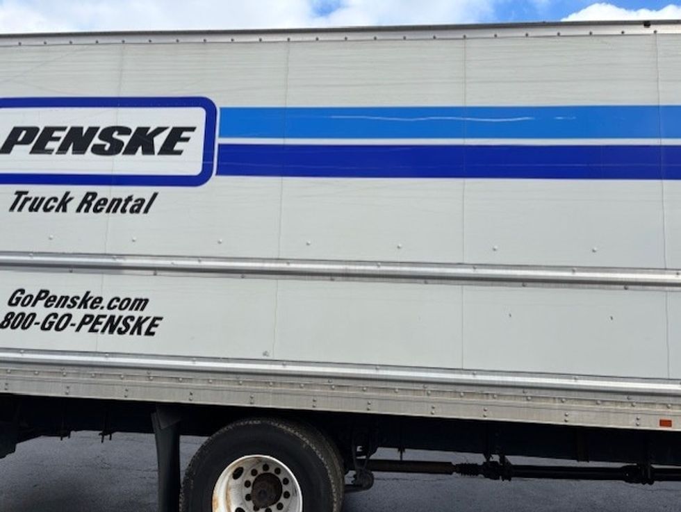 Medium Duty Box Truck-Light and Medium Duty Trucks-International-2021-MV607-Allentown-PA-219,415\n\t\tmiles-$ 44,750 - Image 26