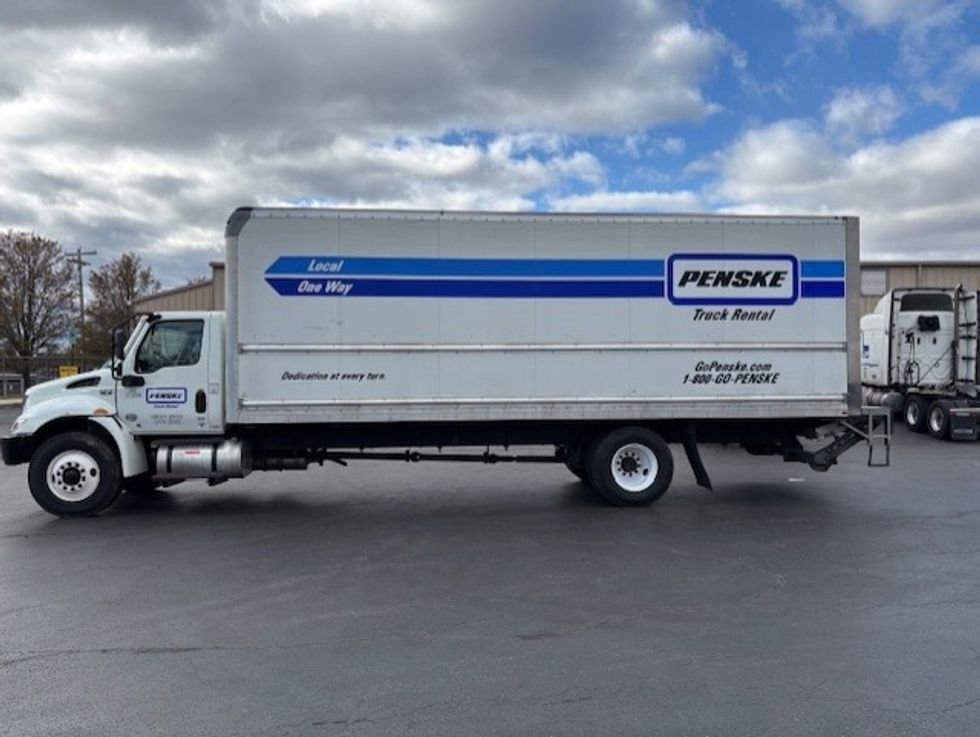 Medium Duty Box Truck-Light and Medium Duty Trucks-International-2021-MV607-Allentown-PA-219,415\n\t\tmiles-$ 44,750 - Image 4