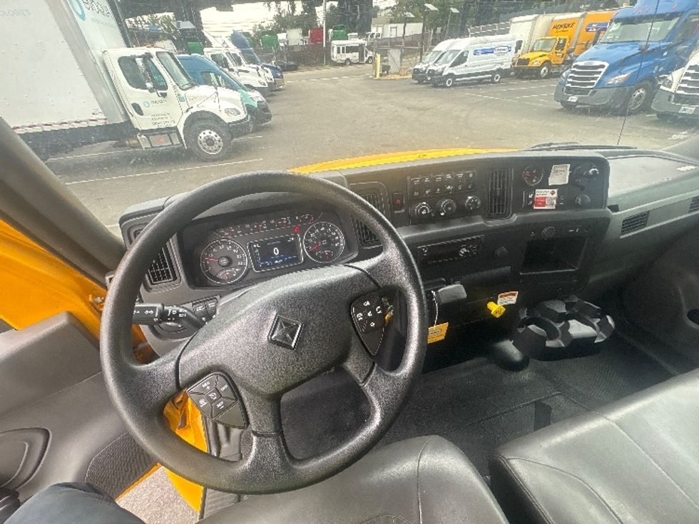 Medium Duty Box Truck-Light and Medium Duty Trucks-International-2021-MV607-Allentown-PA-279,103\n\t\tmiles-$ 29,250 - Image 17