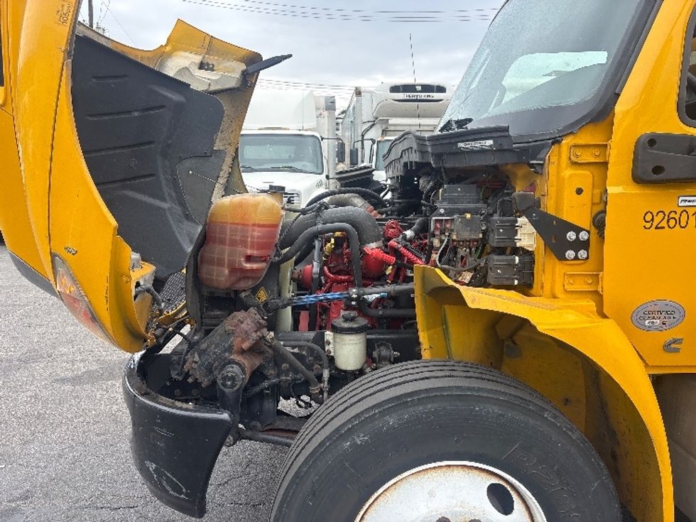 Medium Duty Box Truck-Light and Medium Duty Trucks-International-2021-MV607-Allentown-PA-279,103\n\t\tmiles-$ 29,250 - Image 24