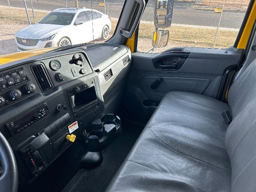 Medium Duty Box Truck-Light and Medium Duty Trucks-International-2021-MV607-Amarillo-TX-211,466\n\t\tmiles-$ 39,250 - Image 19