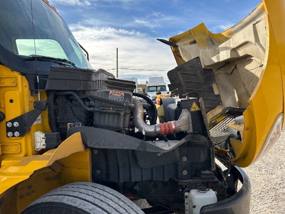 Medium Duty Box Truck-Light and Medium Duty Trucks-International-2021-MV607-Amarillo-TX-211,466\n\t\tmiles-$ 39,250 - Image 23