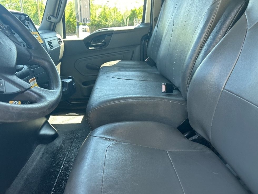 Medium Duty Box Truck-Light and Medium Duty Trucks-International-2021-MV607-Anderson-SC-187,412\n\t\tmiles-$ 55,500 - Image 19