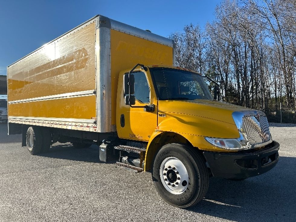 Medium Duty Box Truck-Light and Medium Duty Trucks-International-2021-MV607-Anderson-SC-223,333\n\t\tmiles-$ 38,750 - Image 1