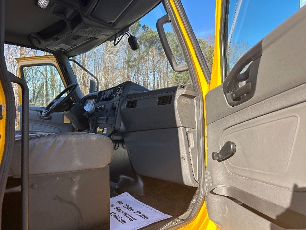 Medium Duty Box Truck-Light and Medium Duty Trucks-International-2021-MV607-Anderson-SC-223,333\n\t\tmiles-$ 38,750 - Image 19