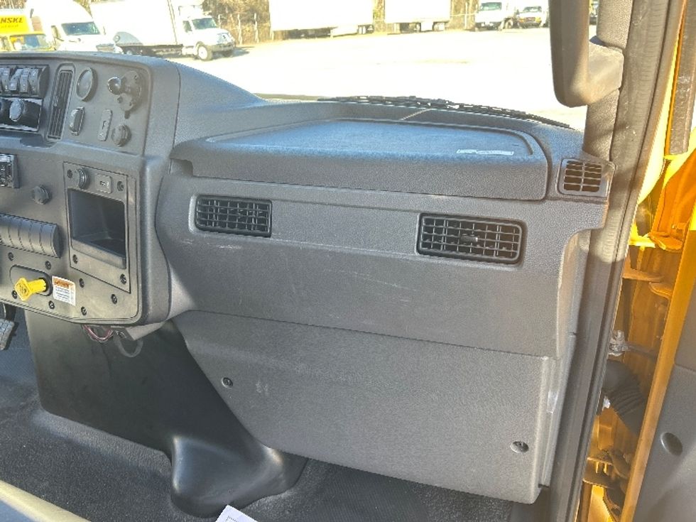 Medium Duty Box Truck-Light and Medium Duty Trucks-International-2021-MV607-Anderson-SC-223,333\n\t\tmiles-$ 38,750 - Image 20