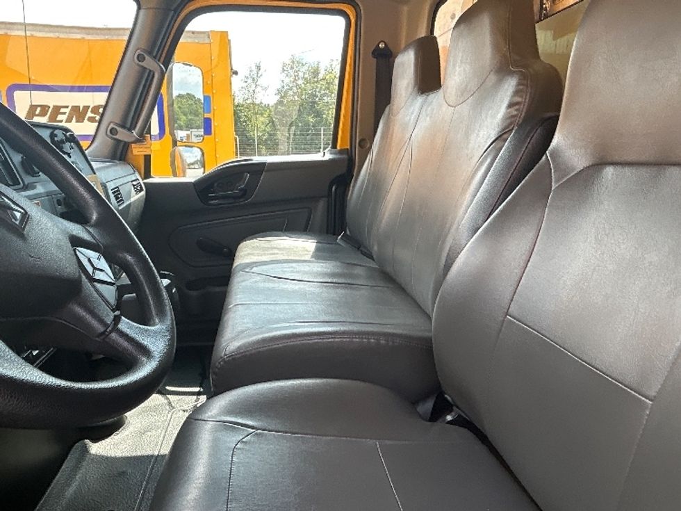 Medium Duty Box Truck-Light and Medium Duty Trucks-International-2021-MV607-Anderson-SC-253,887\n\t\tmiles-$ 32,500 - Image 18