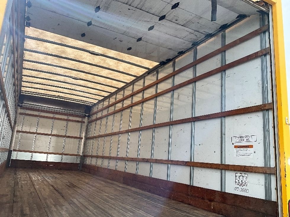 Medium Duty Box Truck-Light and Medium Duty Trucks-International-2021-MV607-Apopka-FL-155,943\n\t\tmiles-$ 47,750 - Image 12