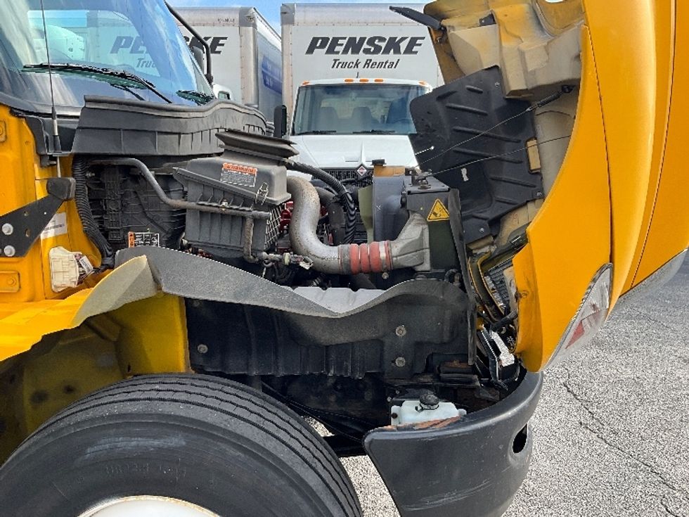 Medium Duty Box Truck-Light and Medium Duty Trucks-International-2021-MV607-Apopka-FL-155,943\n\t\tmiles-$ 47,750 - Image 23