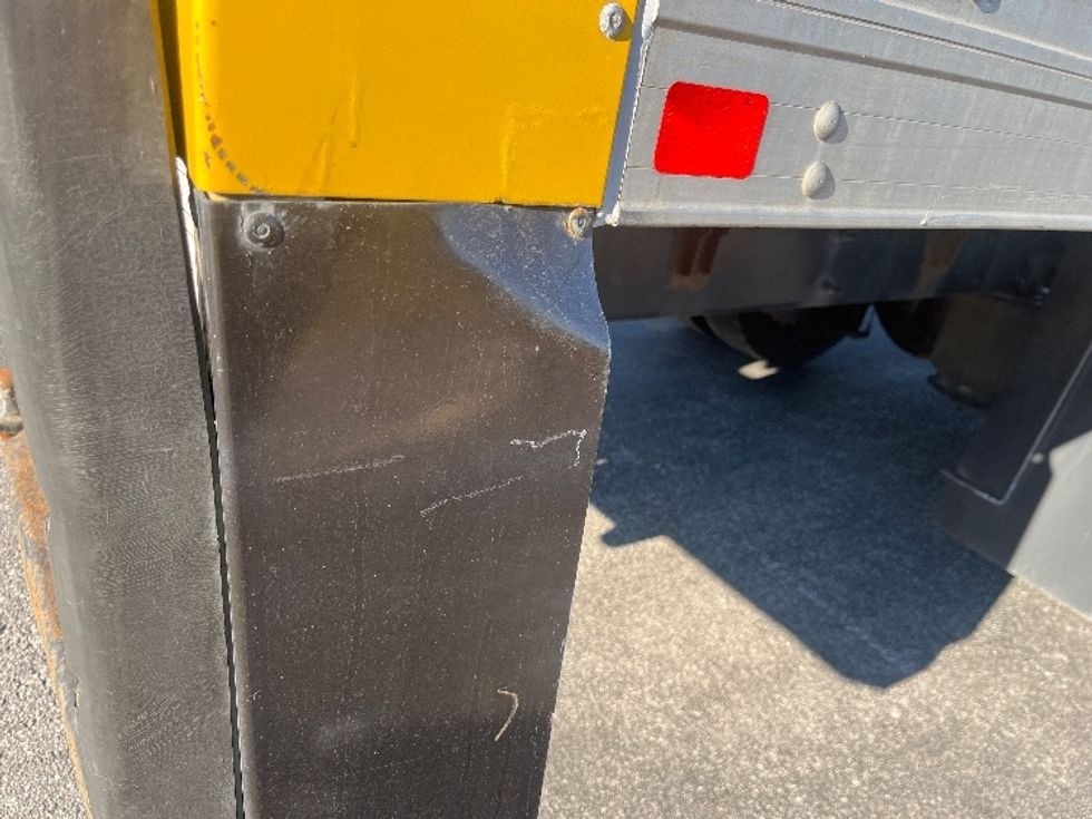 Medium Duty Box Truck-Light and Medium Duty Trucks-International-2021-MV607-Apopka-FL-155,943\n\t\tmiles-$ 47,750 - Image 25