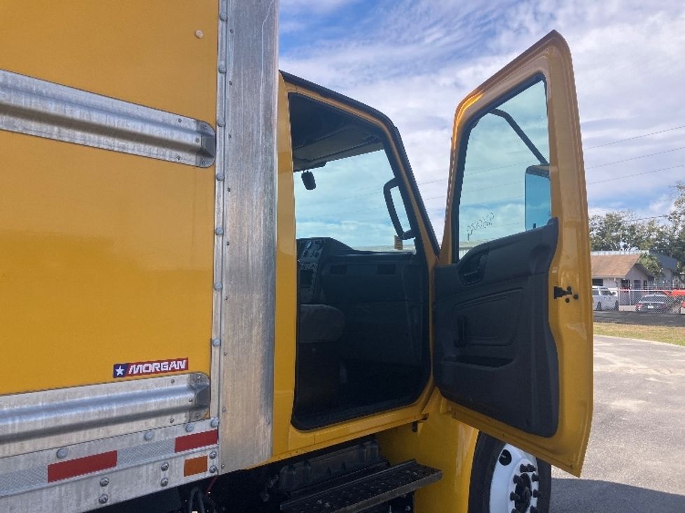Medium Duty Box Truck-Light and Medium Duty Trucks-International-2021-MV607-Apopka-FL-174,305\n\t\tmiles-$ 46,000 - Image 20