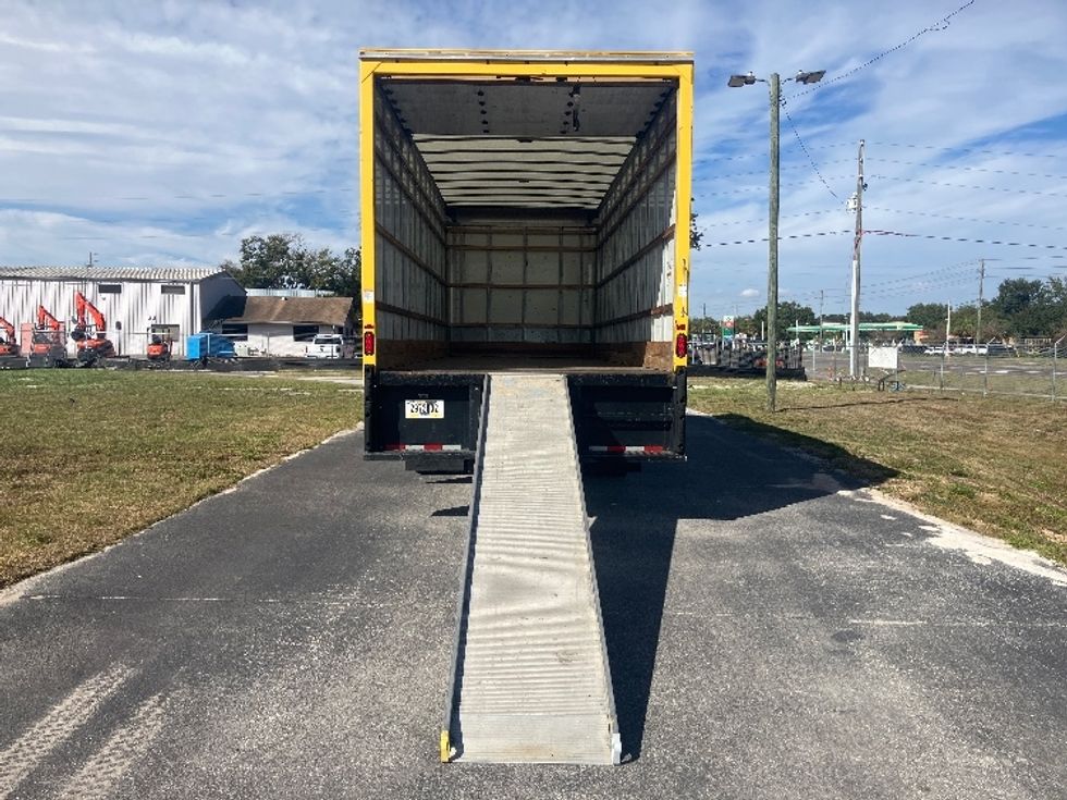 Medium Duty Box Truck-Light and Medium Duty Trucks-International-2021-MV607-Apopka-FL-174,305\n\t\tmiles-$ 46,000 - Image 9