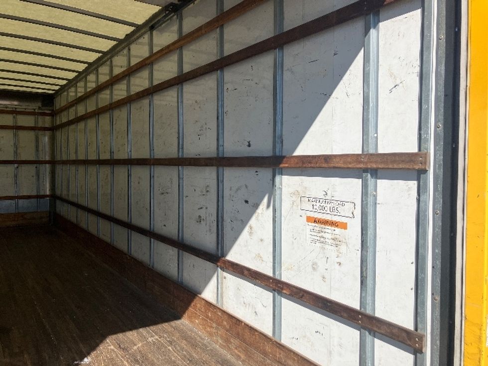 Medium Duty Box Truck-Light and Medium Duty Trucks-International-2021-MV607-Apopka-FL-182,721\n\t\tmiles-$ 44,750 - Image 12