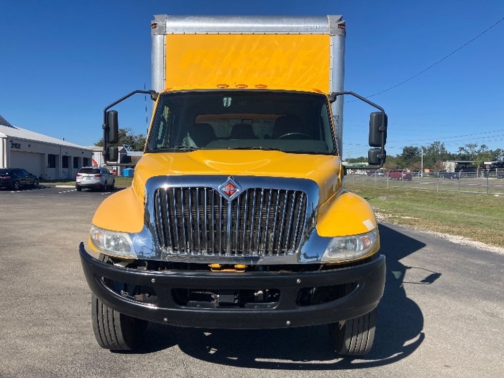 Medium Duty Box Truck-Light and Medium Duty Trucks-International-2021-MV607-Apopka-FL-182,721\n\t\tmiles-$ 44,750 - Image 2
