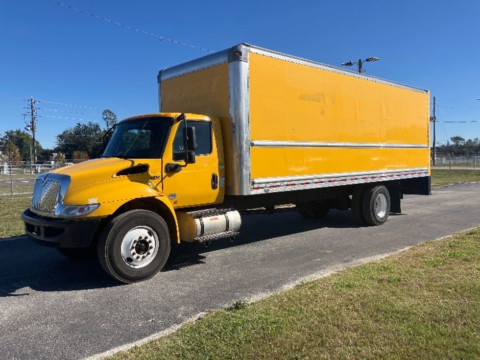 Medium Duty Box Truck-Light and Medium Duty Trucks-International-2021-MV607-Apopka-FL-182,721\n\t\tmiles-$ 44,750 - Image 3