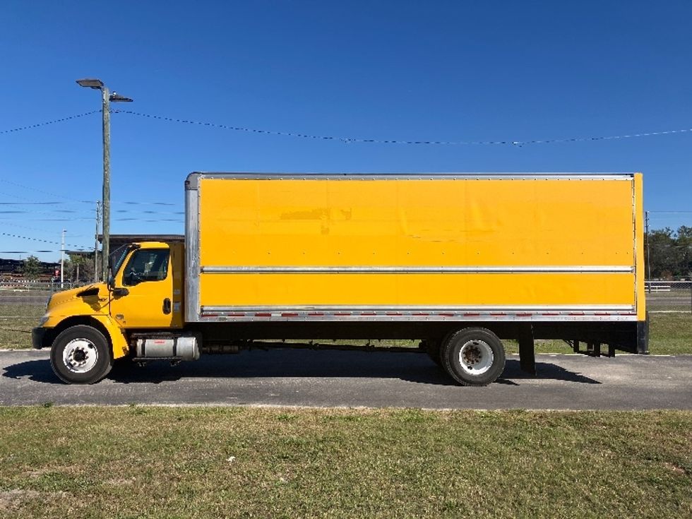 Medium Duty Box Truck-Light and Medium Duty Trucks-International-2021-MV607-Apopka-FL-182,721\n\t\tmiles-$ 44,750 - Image 4