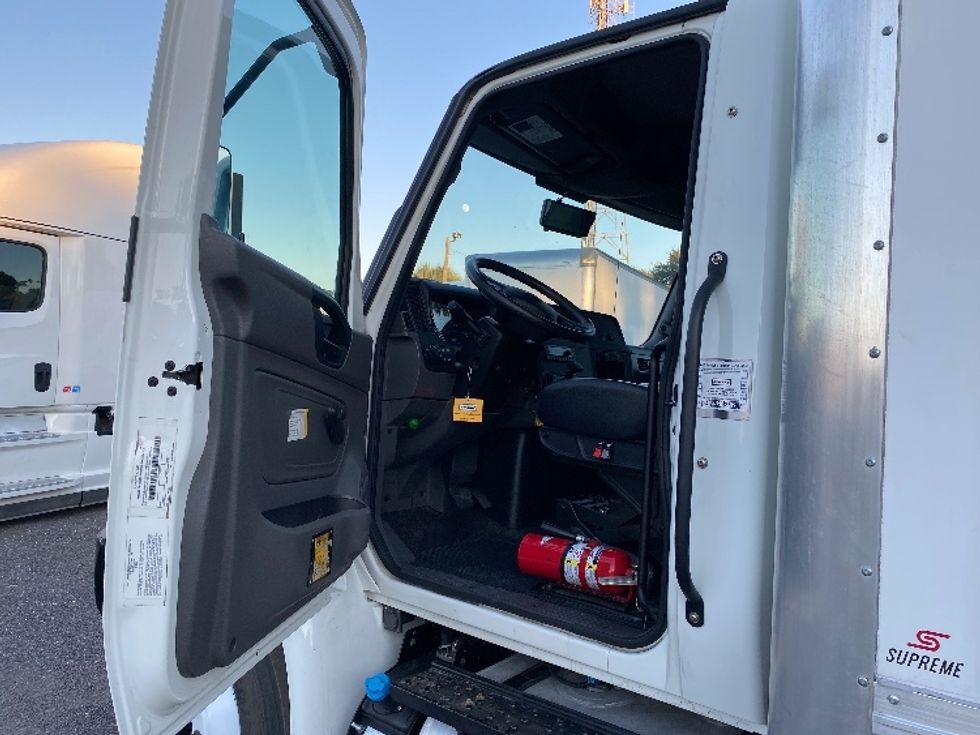Medium Duty Box Truck-Light and Medium Duty Trucks-International-2021-MV607-Apopka-FL-19,881\n\t\tmiles-$ 68,000 - Image 16