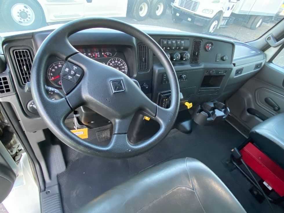 Medium Duty Box Truck-Light and Medium Duty Trucks-International-2021-MV607-Apopka-FL-19,881\n\t\tmiles-$ 68,000 - Image 18