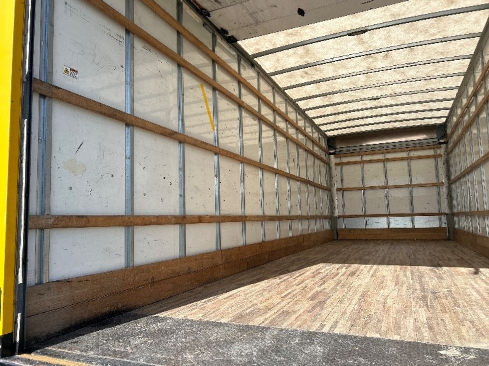 Medium Duty Box Truck-Light and Medium Duty Trucks-International-2021-MV607-Apopka-FL-207,374\n\t\tmiles-$ 41,250 - Image 11