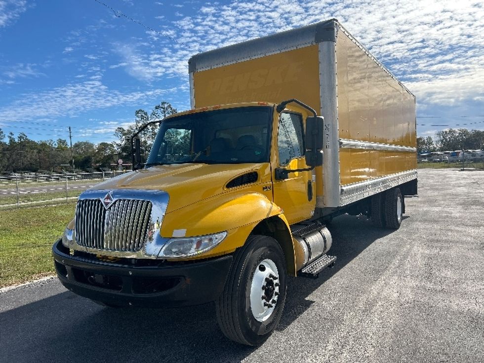 Medium Duty Box Truck-Light and Medium Duty Trucks-International-2021-MV607-Apopka-FL-207,374\n\t\tmiles-$ 41,250 - Image 3