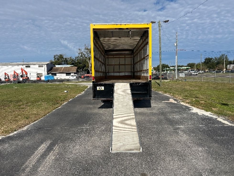 Medium Duty Box Truck-Light and Medium Duty Trucks-International-2021-MV607-Apopka-FL-207,374\n\t\tmiles-$ 41,250 - Image 9