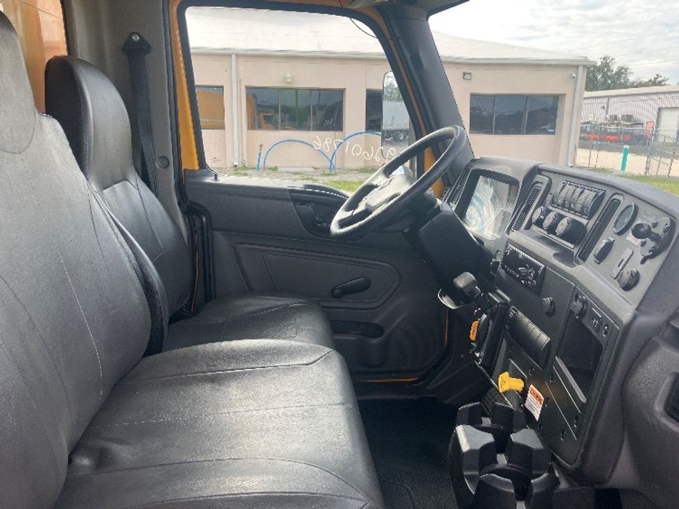 Medium Duty Box Truck-Light and Medium Duty Trucks-International-2021-MV607-Apopka-FL-216,496\n\t\tmiles-$ 40,000 - Image 22