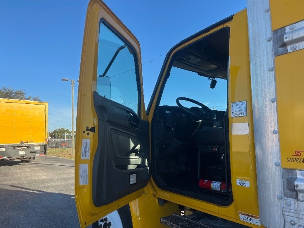 Medium Duty Box Truck-Light and Medium Duty Trucks-International-2021-MV607-Apopka-FL-217,470\n\t\tmiles-$ 38,750 - Image 16