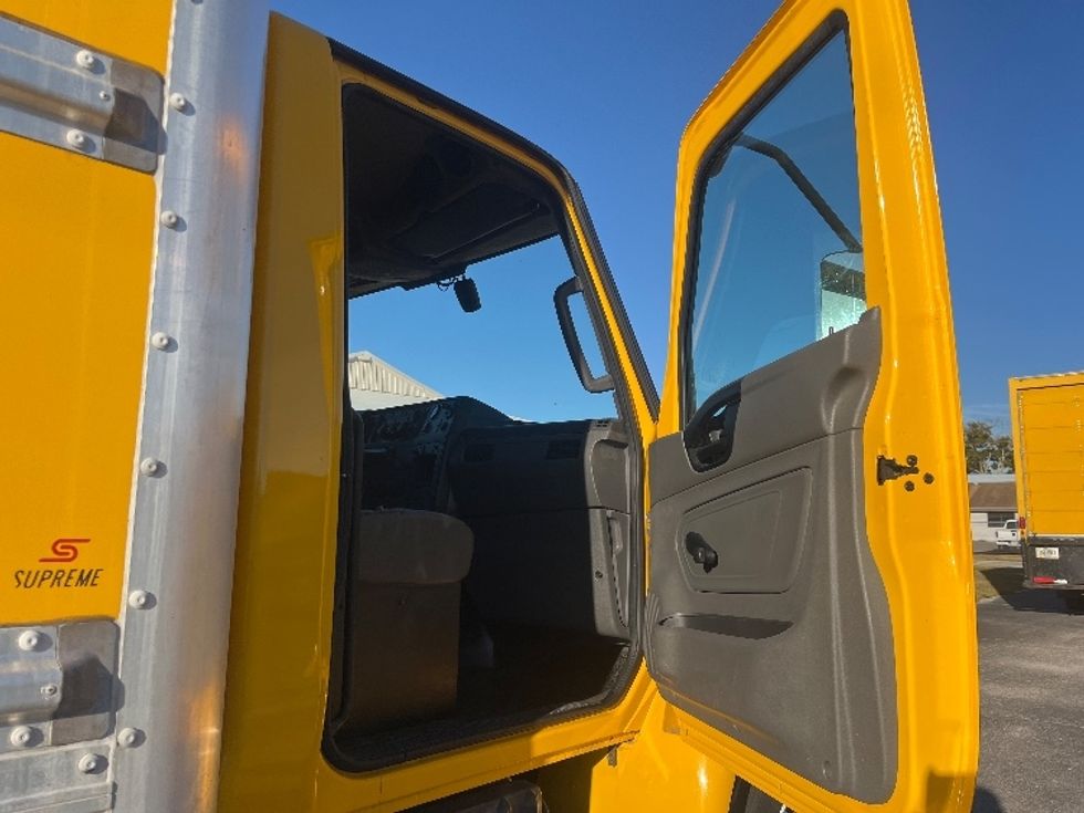 Medium Duty Box Truck-Light and Medium Duty Trucks-International-2021-MV607-Apopka-FL-217,470\n\t\tmiles-$ 38,750 - Image 20