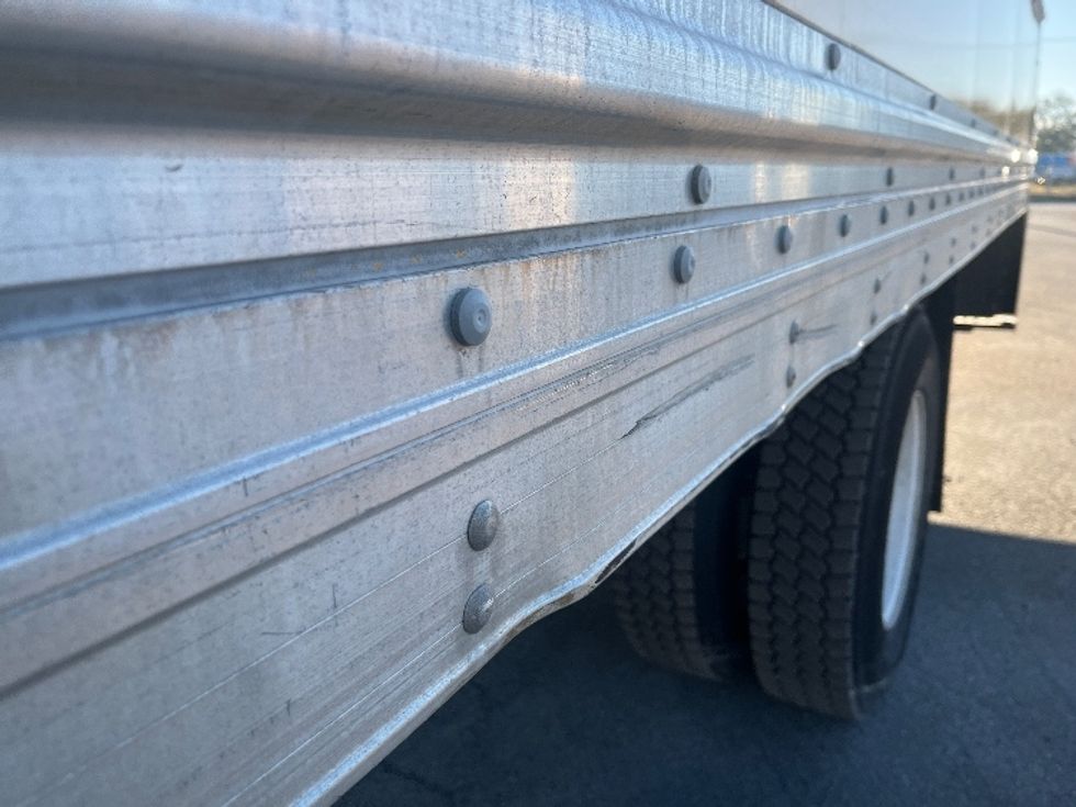 Medium Duty Box Truck-Light and Medium Duty Trucks-International-2021-MV607-Apopka-FL-217,470\n\t\tmiles-$ 38,750 - Image 25