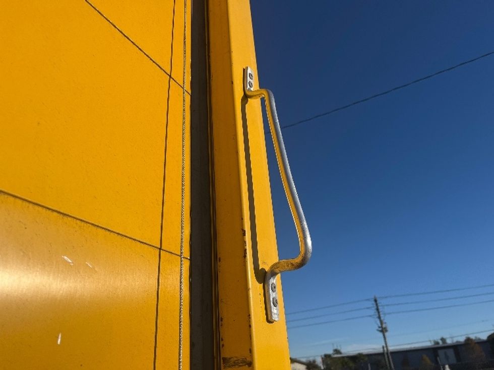 Medium Duty Box Truck-Light and Medium Duty Trucks-International-2021-MV607-Apopka-FL-217,470\n\t\tmiles-$ 38,750 - Image 30