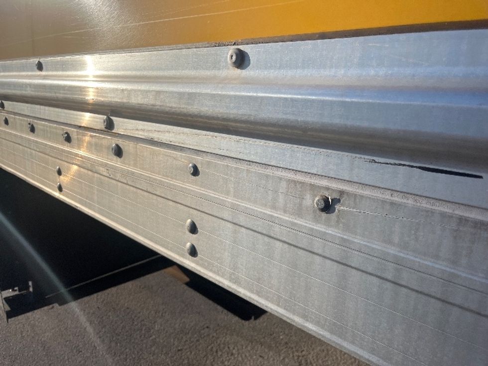 Medium Duty Box Truck-Light and Medium Duty Trucks-International-2021-MV607-Apopka-FL-217,470\n\t\tmiles-$ 38,750 - Image 32