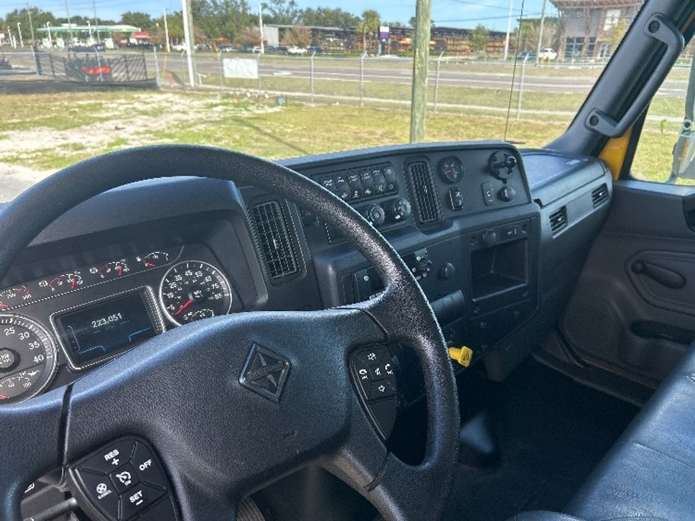 Medium Duty Box Truck-Light and Medium Duty Trucks-International-2021-MV607-Apopka-FL-223,051\n\t\tmiles-$ 39,000 - Image 18