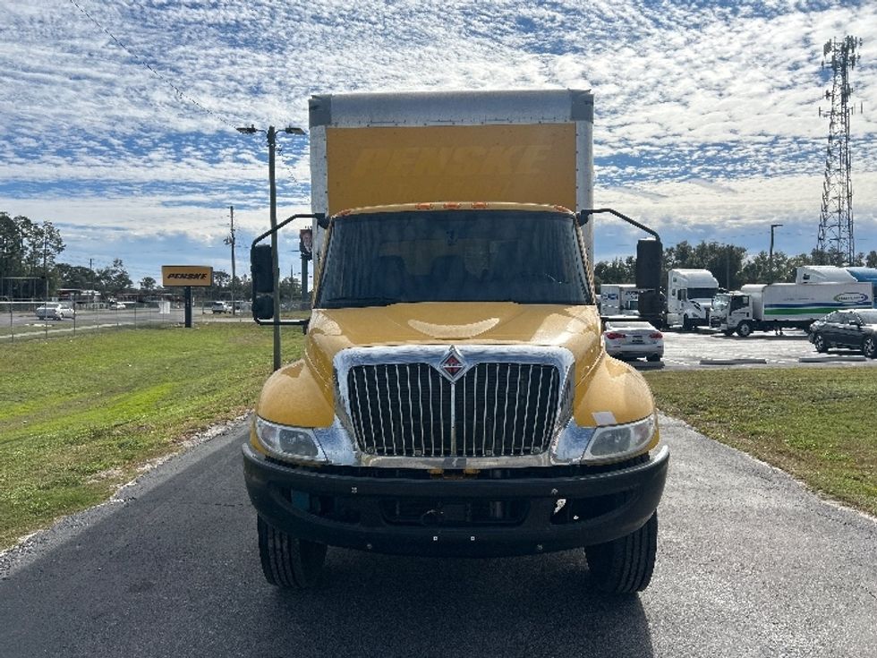 Medium Duty Box Truck-Light and Medium Duty Trucks-International-2021-MV607-Apopka-FL-223,051\n\t\tmiles-$ 39,000 - Image 2