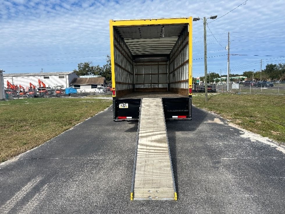 Medium Duty Box Truck-Light and Medium Duty Trucks-International-2021-MV607-Apopka-FL-223,051\n\t\tmiles-$ 39,000 - Image 9