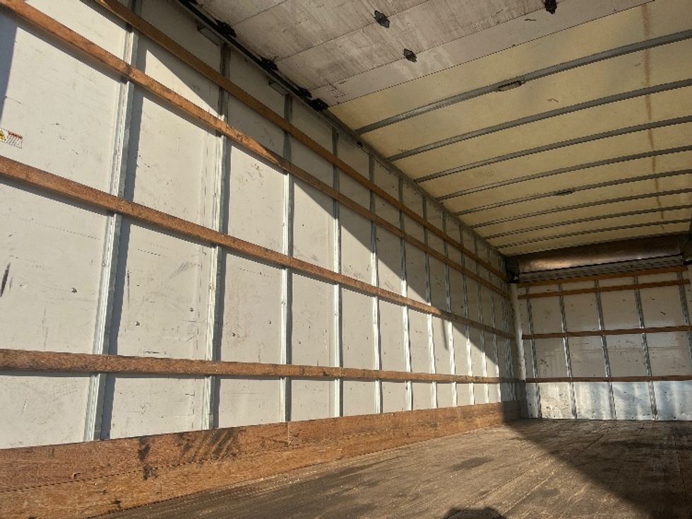 Medium Duty Box Truck-Light and Medium Duty Trucks-International-2021-MV607-Apopka-FL-225,497\n\t\tmiles-$ 37,500 - Image 11