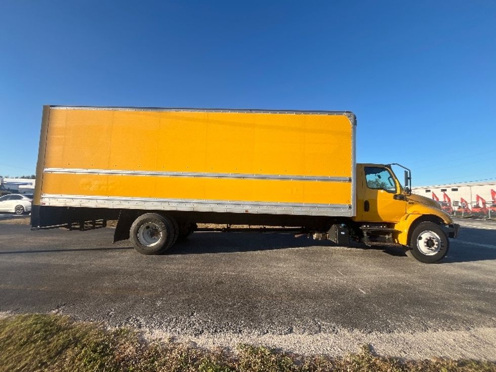 Medium Duty Box Truck-Light and Medium Duty Trucks-International-2021-MV607-Apopka-FL-225,497\n\t\tmiles-$ 37,500 - Image 15