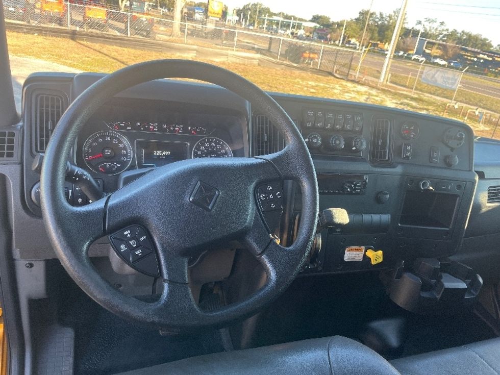 Medium Duty Box Truck-Light and Medium Duty Trucks-International-2021-MV607-Apopka-FL-225,497\n\t\tmiles-$ 37,500 - Image 18