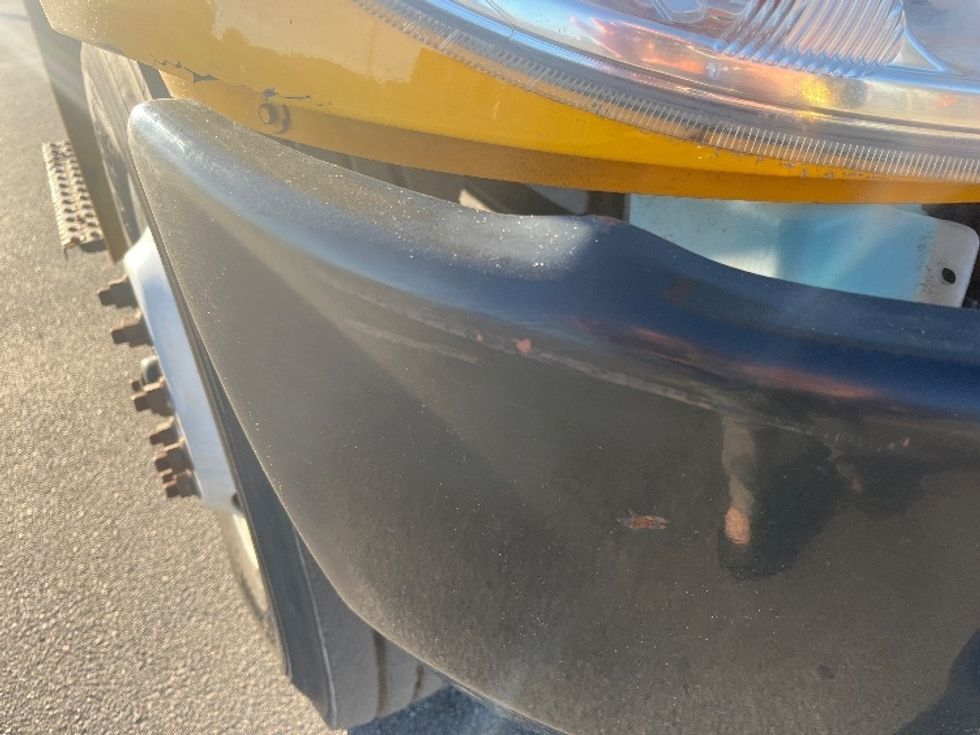 Medium Duty Box Truck-Light and Medium Duty Trucks-International-2021-MV607-Apopka-FL-225,497\n\t\tmiles-$ 37,500 - Image 25