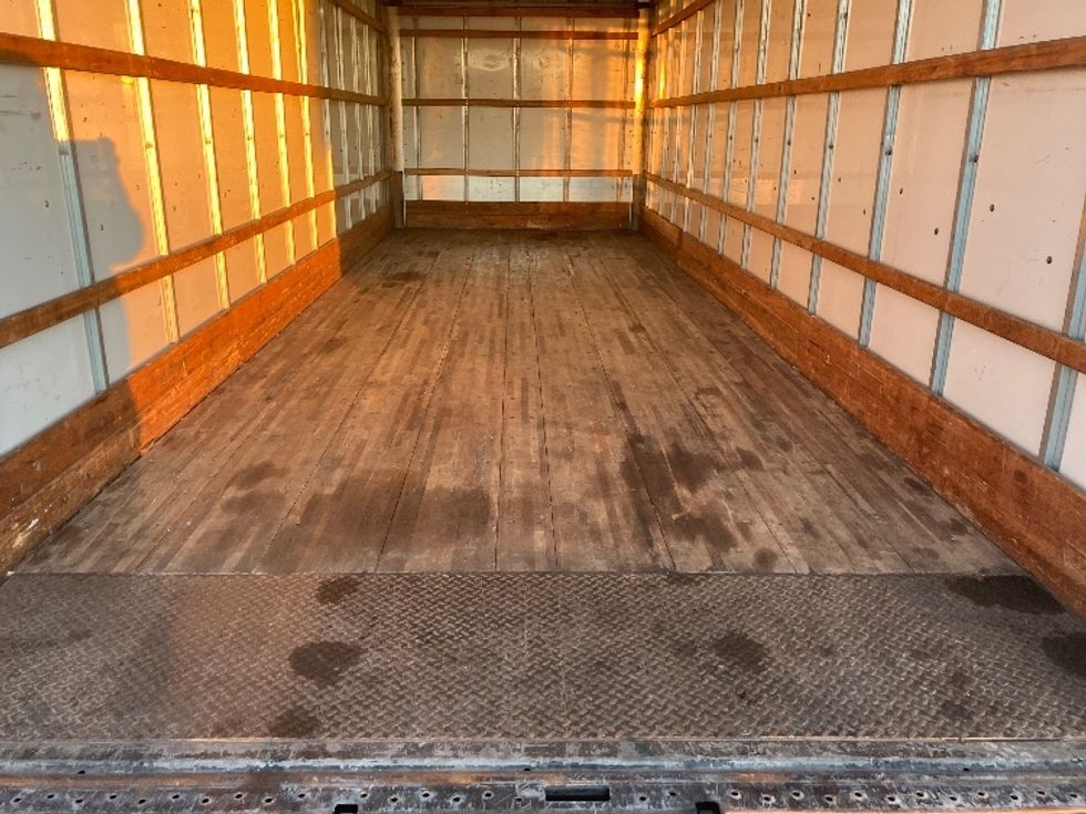 Medium Duty Box Truck-Light and Medium Duty Trucks-International-2021-MV607-Apopka-FL-232,707\n\t\tmiles-$ 37,500 - Image 10