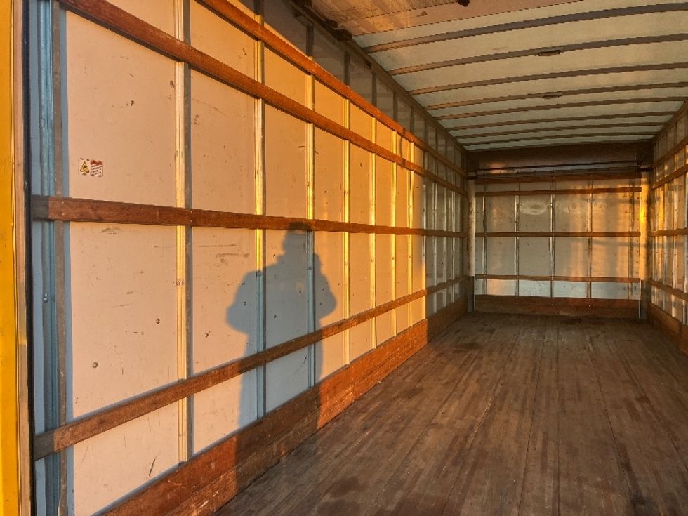 Medium Duty Box Truck-Light and Medium Duty Trucks-International-2021-MV607-Apopka-FL-232,707\n\t\tmiles-$ 37,500 - Image 11