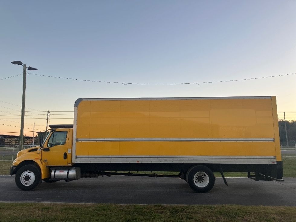 Medium Duty Box Truck-Light and Medium Duty Trucks-International-2021-MV607-Apopka-FL-232,707\n\t\tmiles-$ 37,500 - Image 4
