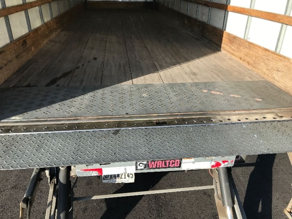 Medium Duty Box Truck-Light and Medium Duty Trucks-International-2021-MV607-Arlington-TX-222,580\n\t\tmiles-$ 46,250 - Image 10