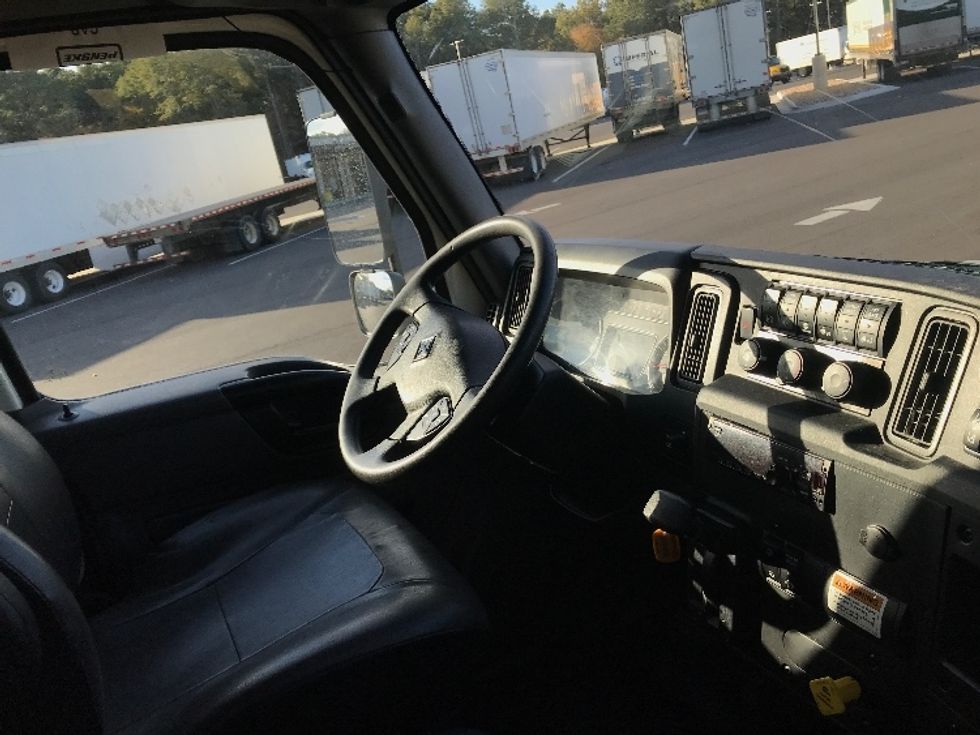 Medium Duty Box Truck-Light and Medium Duty Trucks-International-2021-MV607-Arlington-TX-222,580\n\t\tmiles-$ 46,250 - Image 22