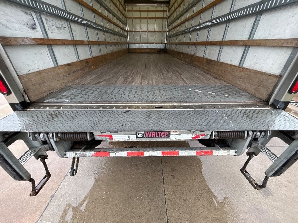 Medium Duty Box Truck-Light and Medium Duty Trucks-International-2021-MV607-Arlington-TX-247,131\n\t\tmiles-$ 41,750 - Image 10