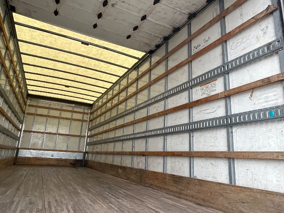 Medium Duty Box Truck-Light and Medium Duty Trucks-International-2021-MV607-Arlington-TX-247,131\n\t\tmiles-$ 41,750 - Image 12