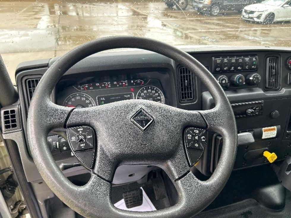 Medium Duty Box Truck-Light and Medium Duty Trucks-International-2021-MV607-Arlington-TX-247,131\n\t\tmiles-$ 41,750 - Image 18