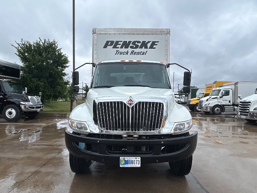 Medium Duty Box Truck-Light and Medium Duty Trucks-International-2021-MV607-Arlington-TX-247,131\n\t\tmiles-$ 41,750 - Image 2
