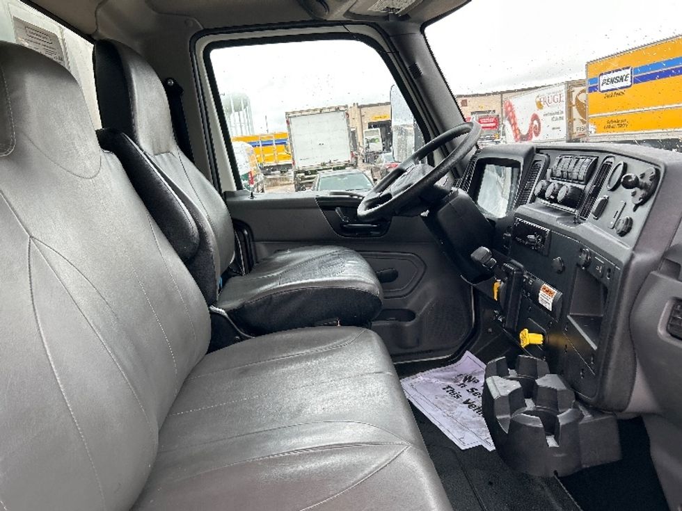 Medium Duty Box Truck-Light and Medium Duty Trucks-International-2021-MV607-Arlington-TX-247,131\n\t\tmiles-$ 41,750 - Image 22