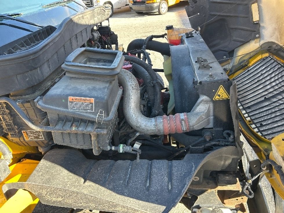 Medium Duty Box Truck-Light and Medium Duty Trucks-International-2021-MV607-Asheville-NC-223,450\n\t\tmiles-$ 38,750 - Image 23