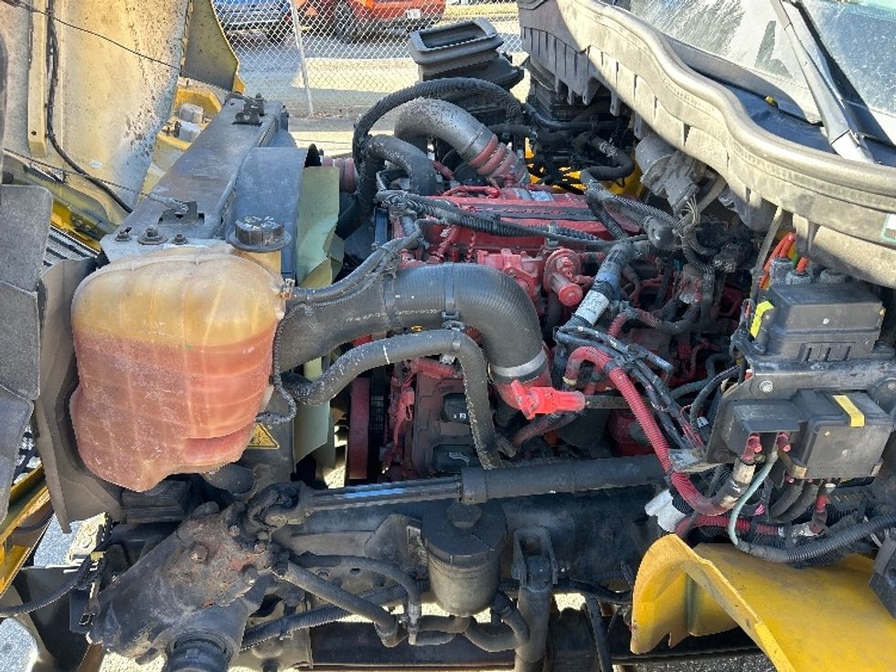 Medium Duty Box Truck-Light and Medium Duty Trucks-International-2021-MV607-Asheville-NC-223,450\n\t\tmiles-$ 38,750 - Image 24